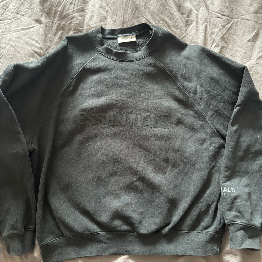 ESSENTIALS fear of god men’s sweater black